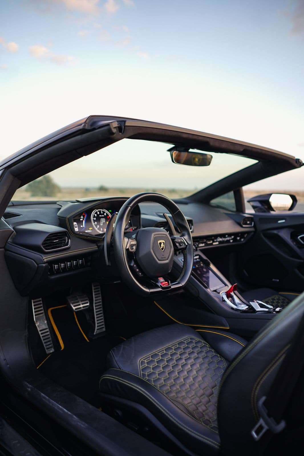 Lamborghini Huracan Evo Spyder 2021 - Image 8