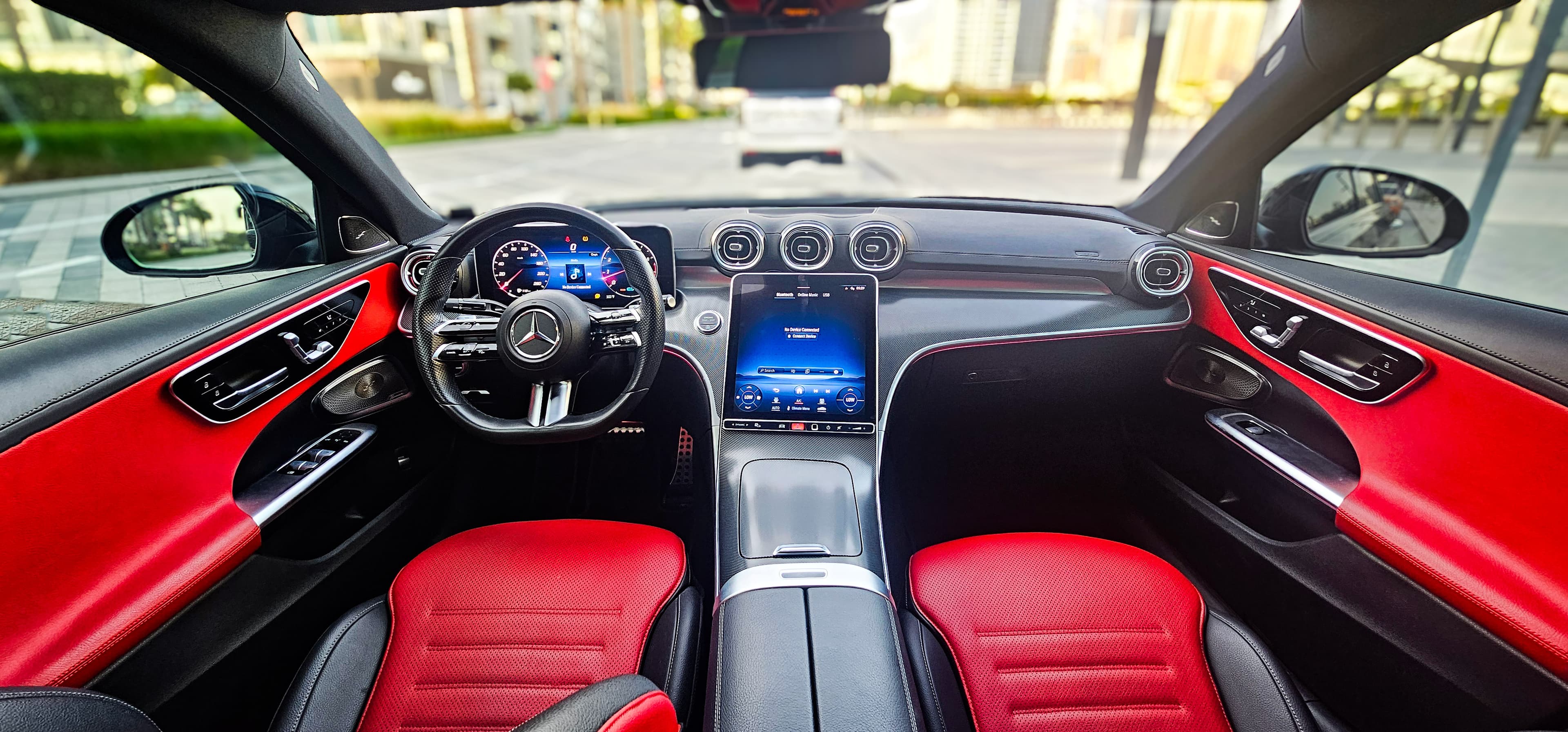 Mercedes-Benz  C300 2022 - Image 12