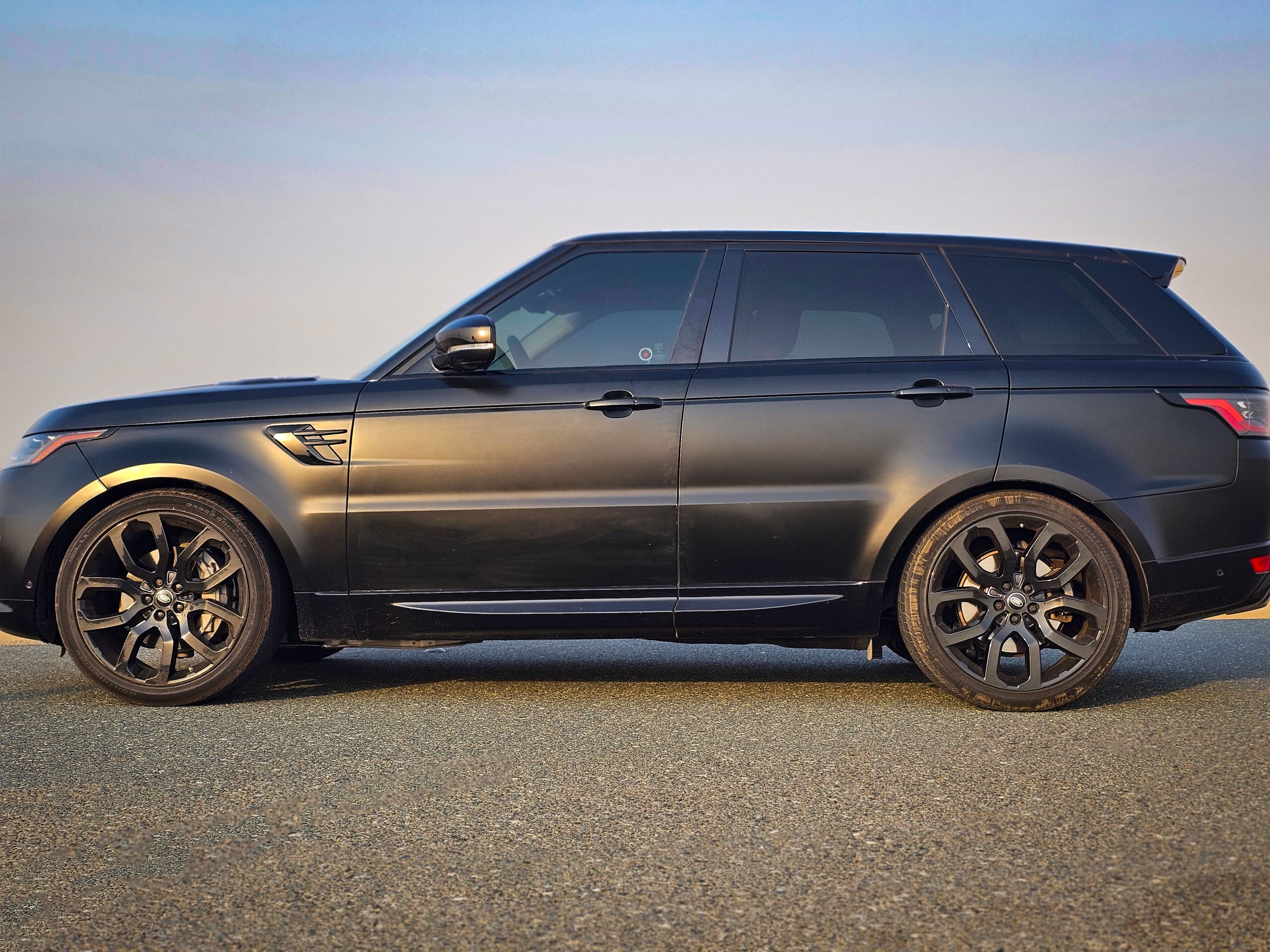 Range Rover Sport - Image 3