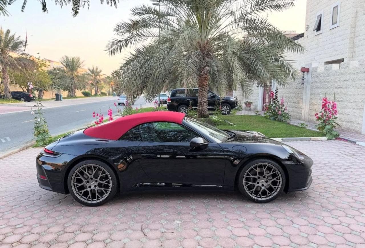 Porsche 911 Carrera 2025 - Image 2