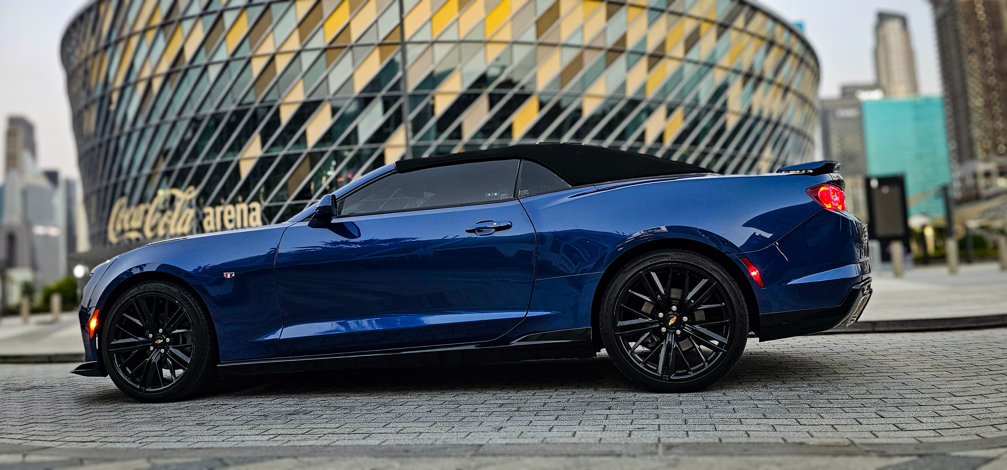 Chevrolet Camaro 2023 - Image 2