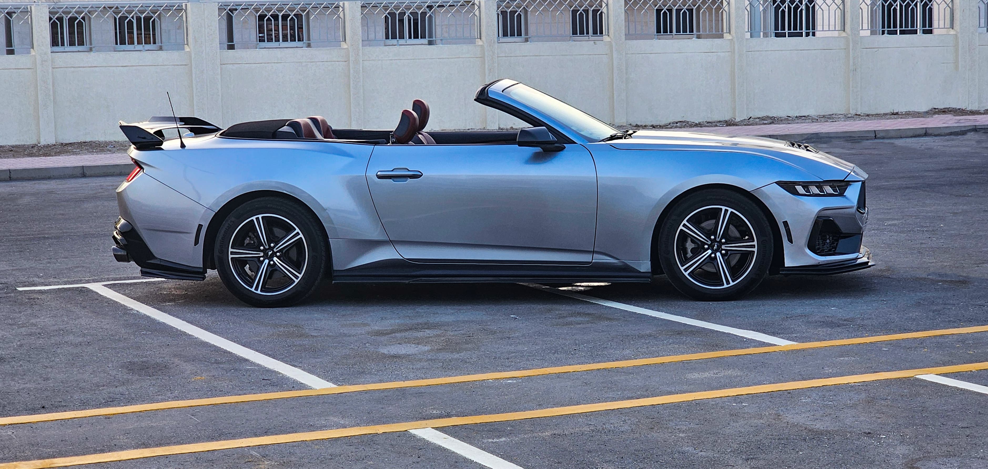 Ford Mustang 2024 - Image 2