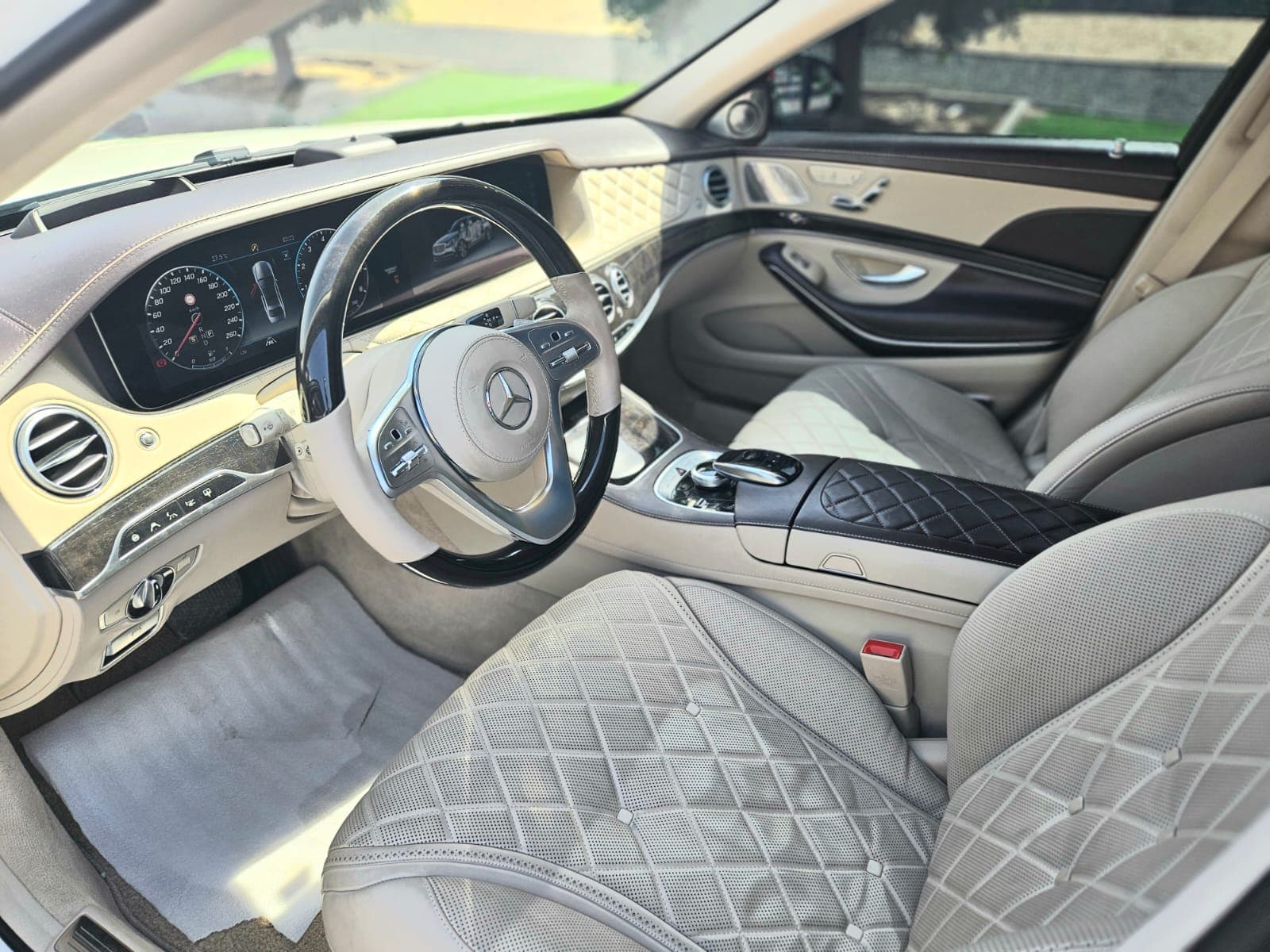 Mercedes-Benz Benz Maybach S650 2020 - Image 7