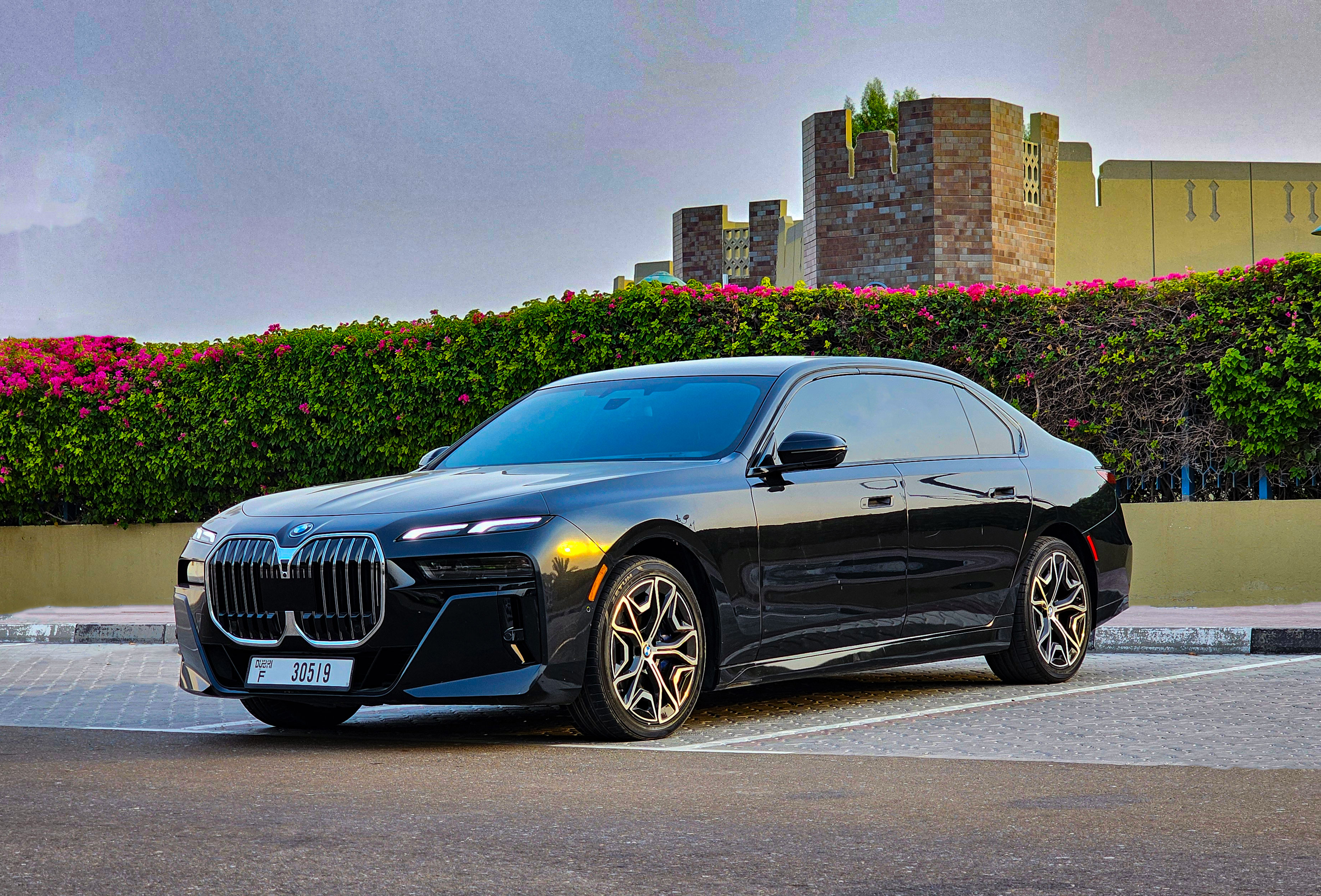 BMW 740i - Image 3